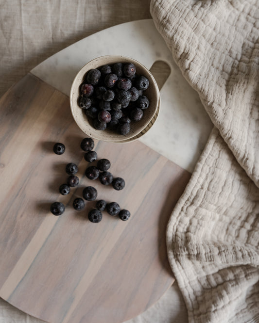 Marble and Acacia Chopping Board